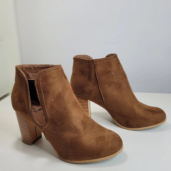 Rue 21 Brown Ankle Boots with Side Cutout Faux Suede Size Women's Large 8/9 - Picture 2 of 11